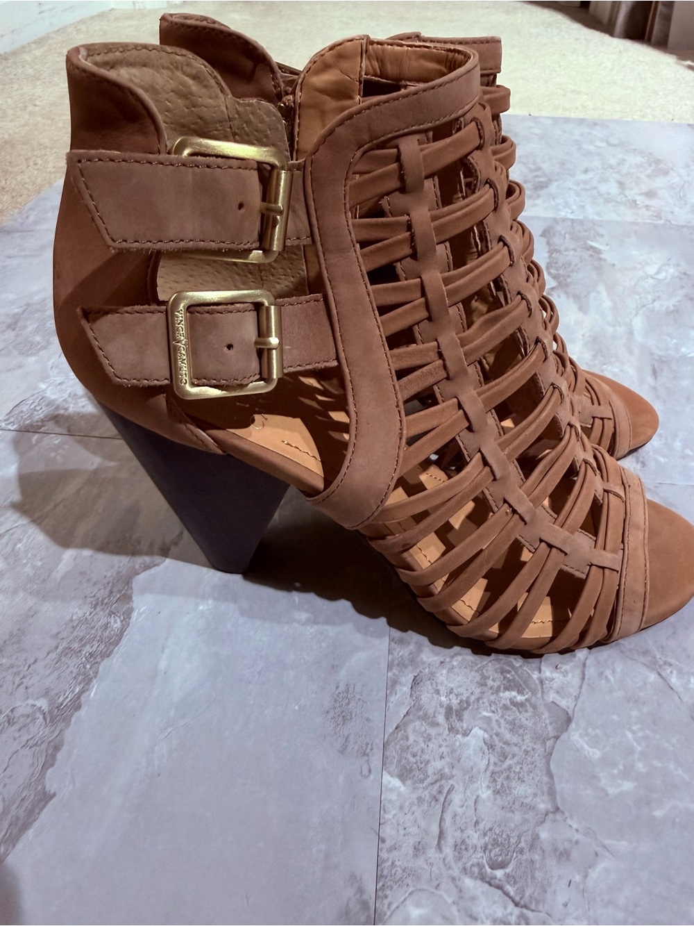 Vince Camuto Caged Strappy Open-Toe Heeled Sandals - Tan / Cognac Leather Sz 7.5